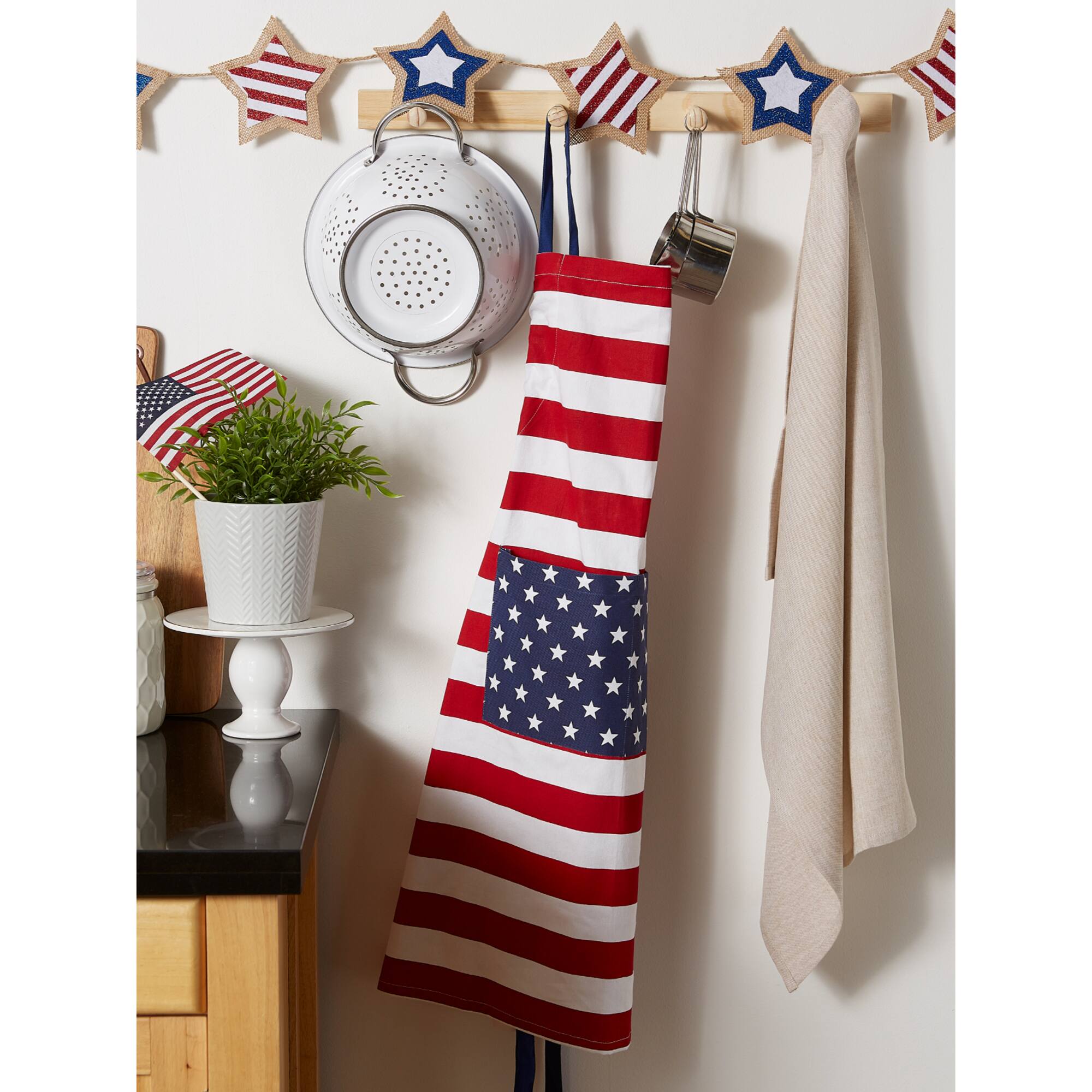 DII® Stars & Stripes Print Apron